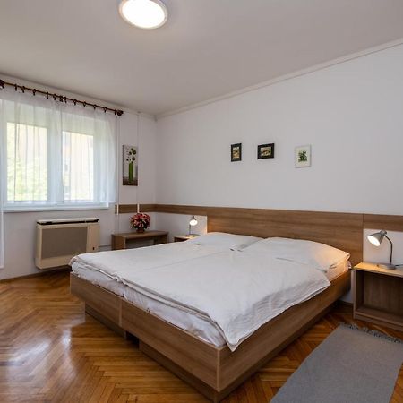 Kis Janos Apartman Ödenburg Exterior foto