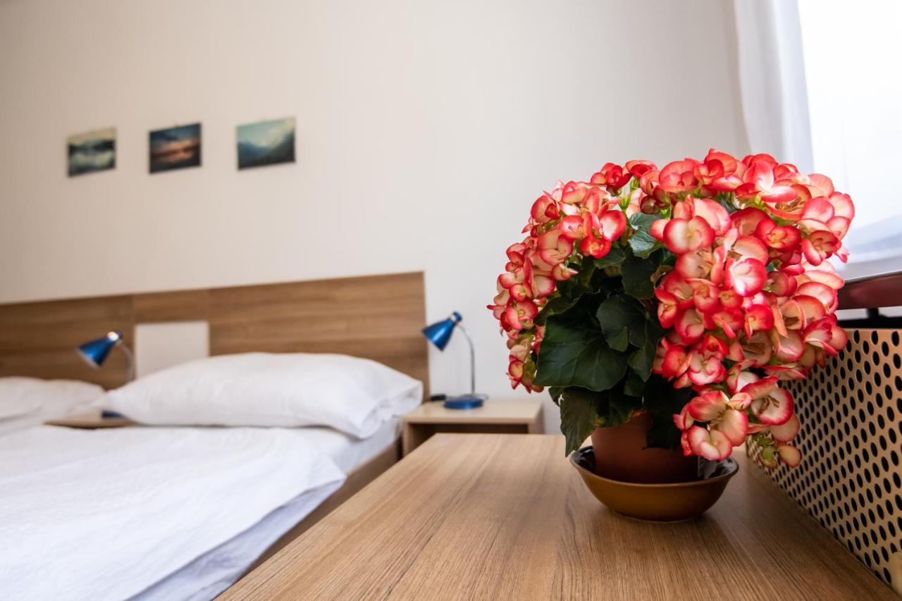 Kis Janos Apartman Ödenburg Exterior foto
